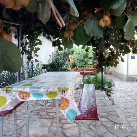 Apartman Vivian Pula Exterior foto